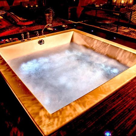 Bijou Hotel / Love And Romance Kallnach エクステリア 写真
